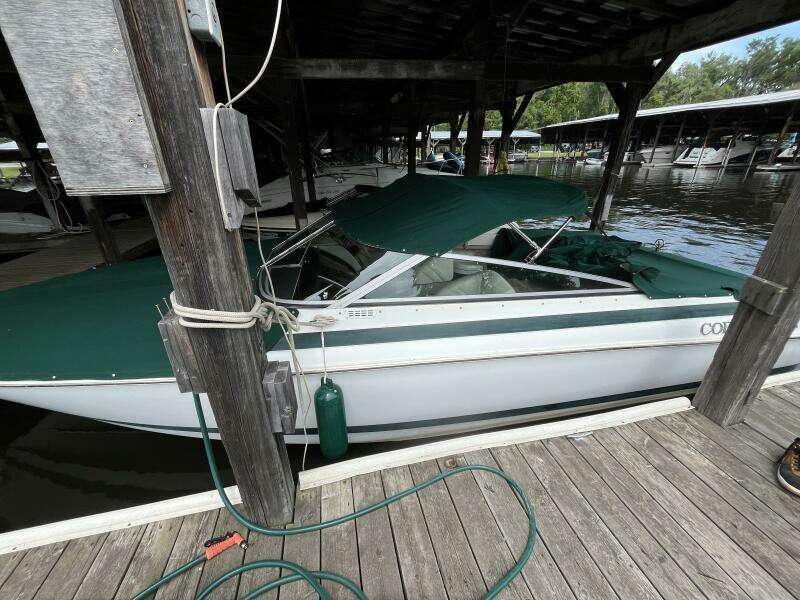 25ft Cobalt Yacht For Sale
