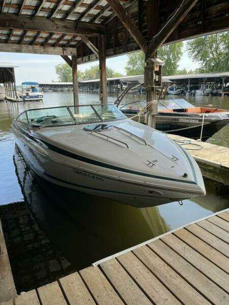 25ft Cobalt Yacht For Sale