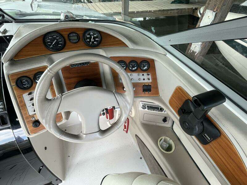 25ft Cobalt Yacht For Sale
