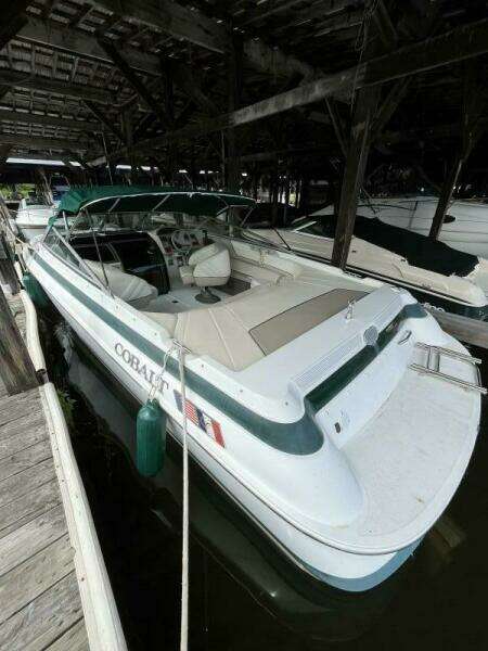 25ft Cobalt Yacht For Sale