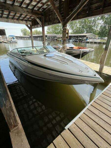 25ft Cobalt Yacht For Sale