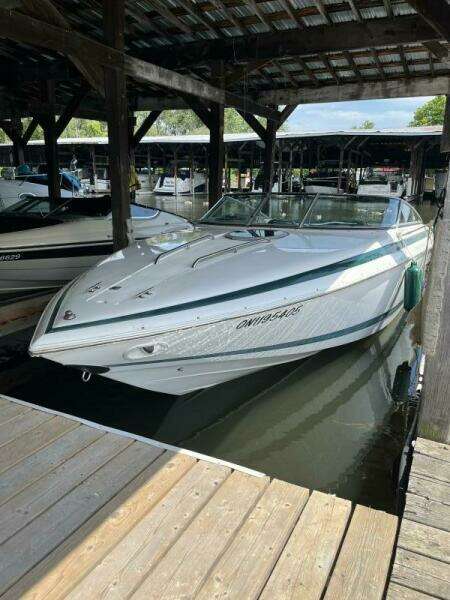 25ft Cobalt Yacht For Sale