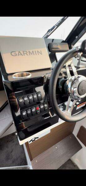 Nc795_helm_close