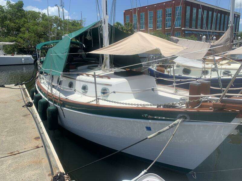 Amelie 27ft Pacific Seacraft Yacht For Sale