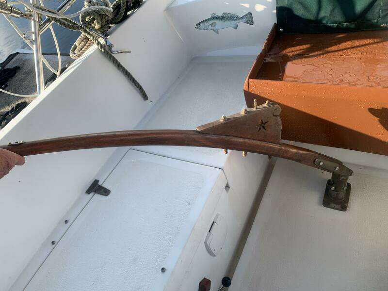Amelie 27ft Pacific Seacraft Yacht For Sale