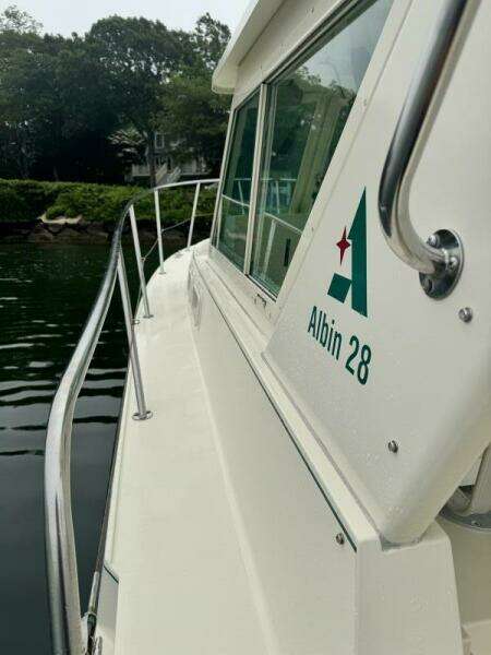 28ft Albin Yacht For Sale