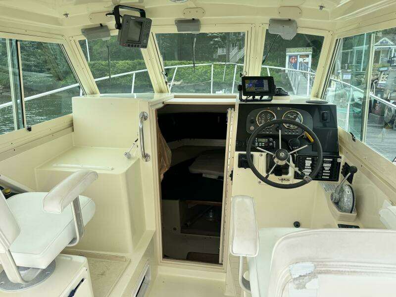 28ft Albin Yacht For Sale