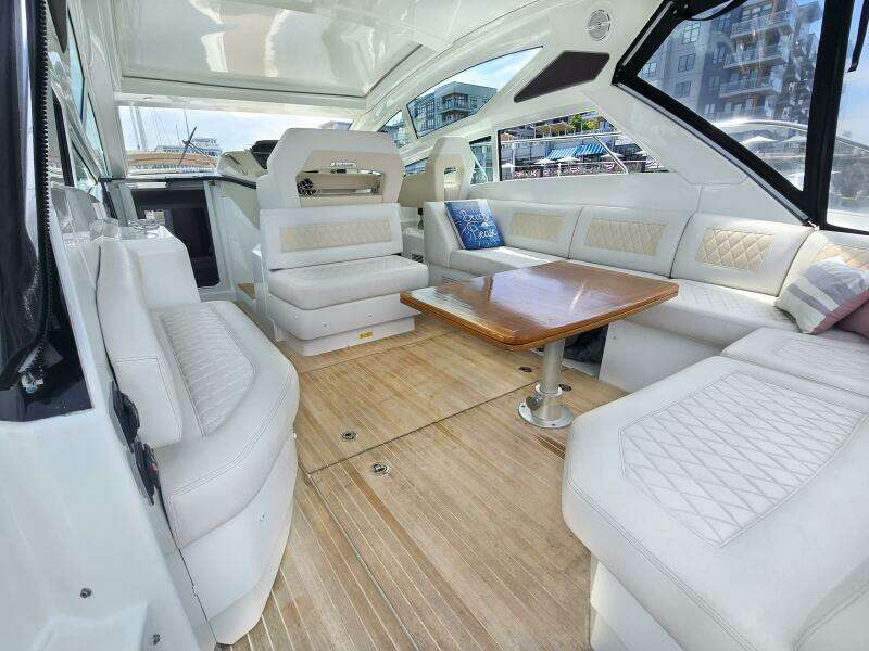 42ft Beneteau Yacht For Sale