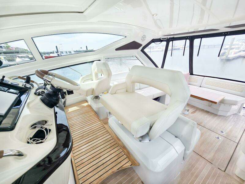 42ft Beneteau Yacht For Sale