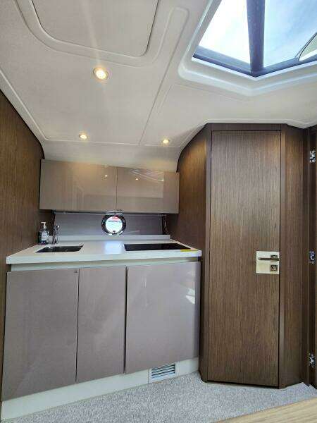 42ft Beneteau Yacht For Sale