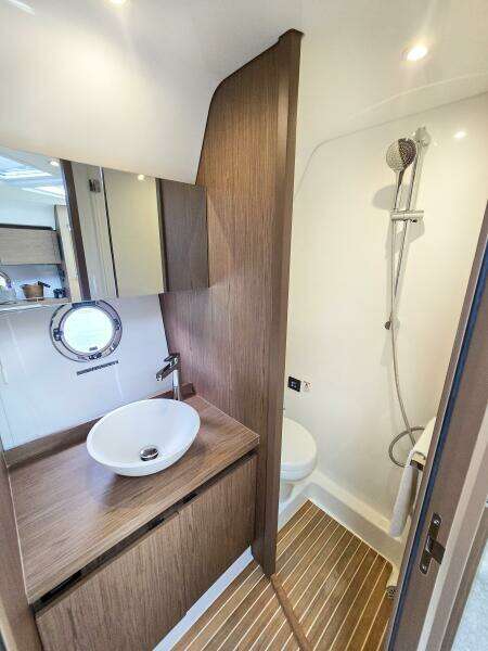 42ft Beneteau Yacht For Sale