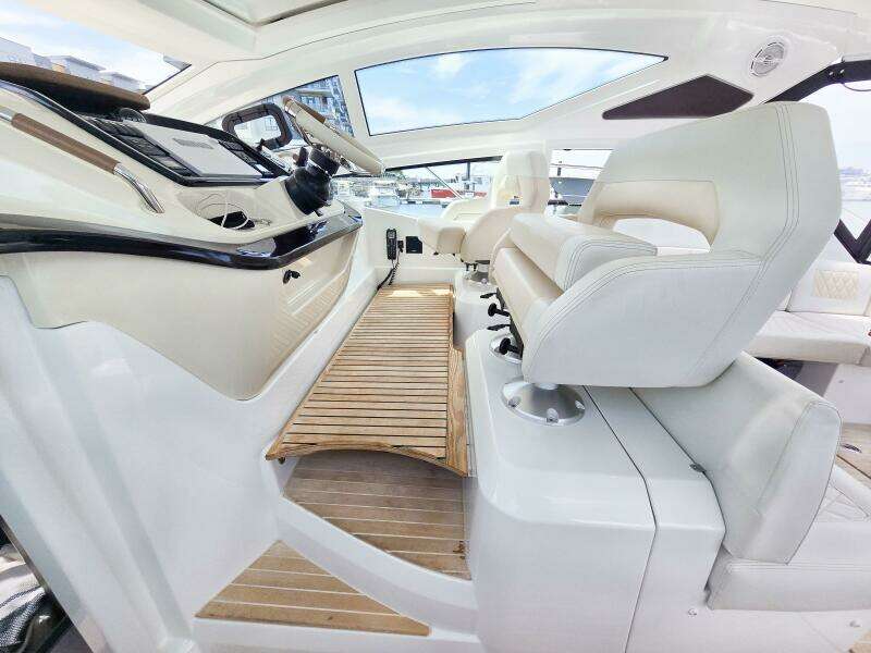42ft Beneteau Yacht For Sale