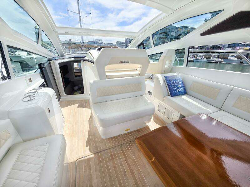 42ft Beneteau Yacht For Sale