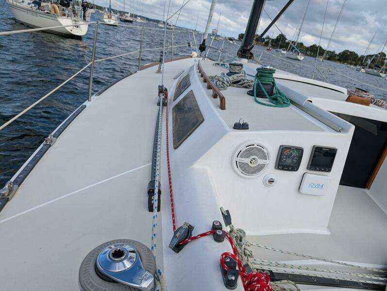 Hijinx 37ft Express Yacht For Sale