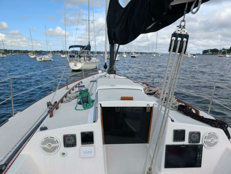 Hijinx 37ft Express Yacht For Sale