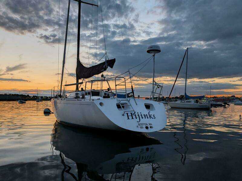 Hijinx 37ft Express Yacht For Sale