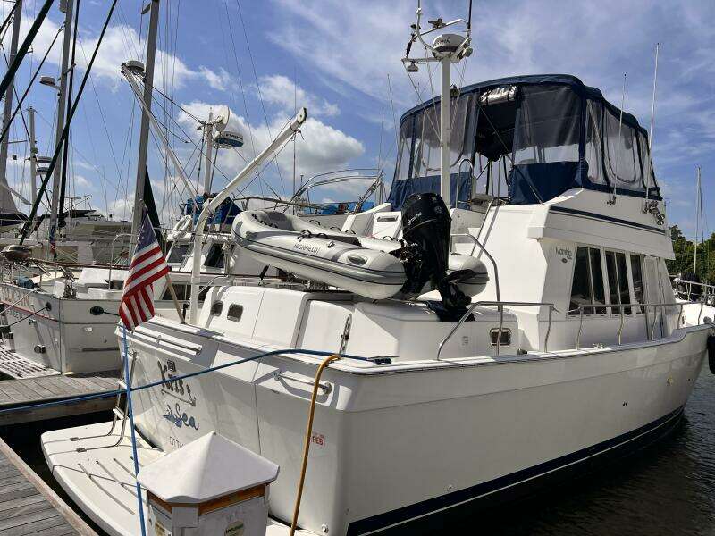 KrisSea 43ft Mainship Yacht For Sale