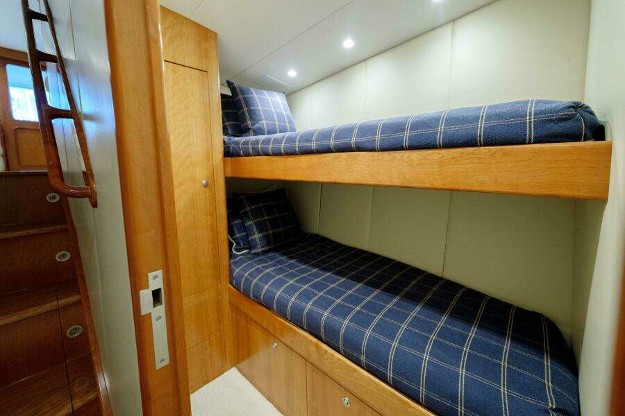 Sportin Life 59ft Spencer Yacht For Sale