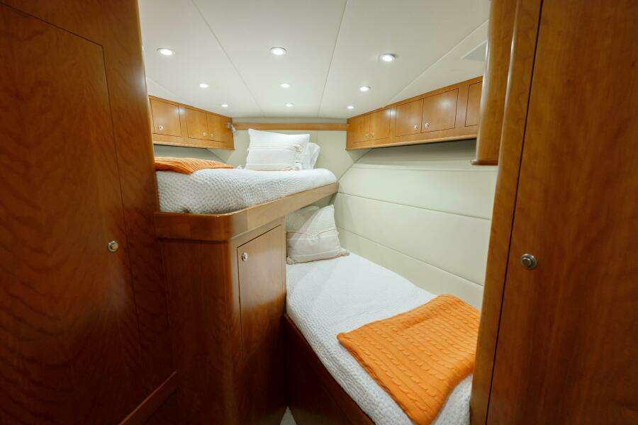 Sportin Life 59ft Spencer Yacht For Sale