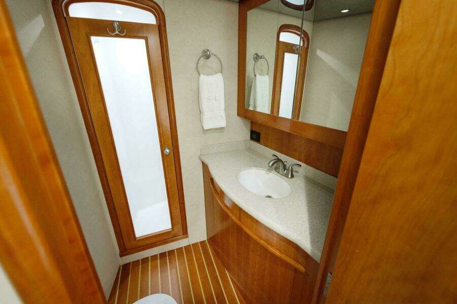 Sportin Life 59ft Spencer Yacht For Sale