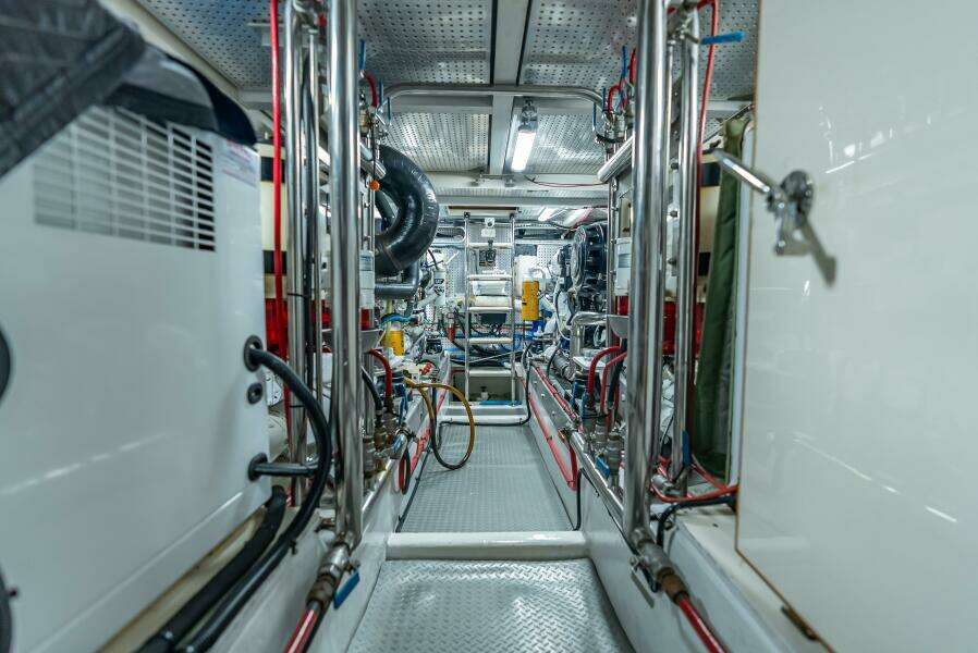 MOUNTAIN MERMAID 54ft Offshore Yachts Yacht For Sale