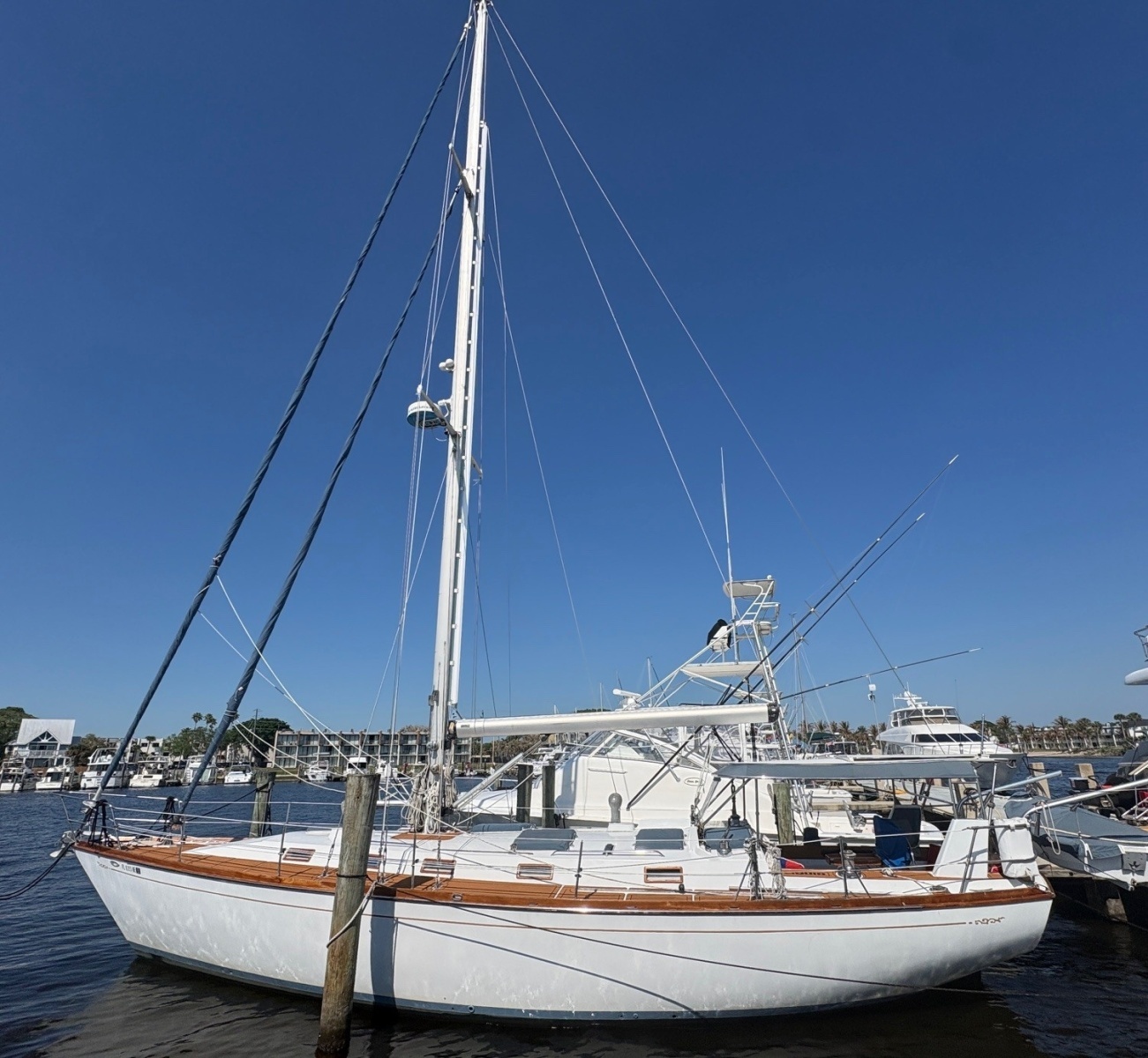 Liquid 44ft Cheoy Lee Yacht For Sale