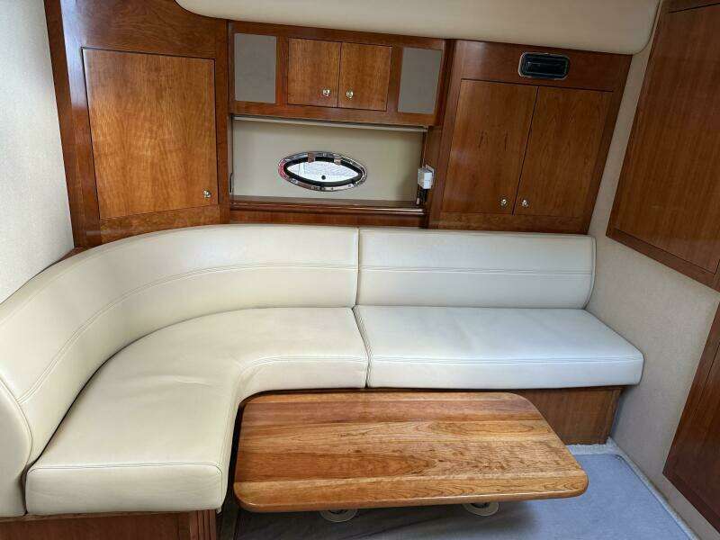 40ft Cruisers Yachts Yacht For Sale
