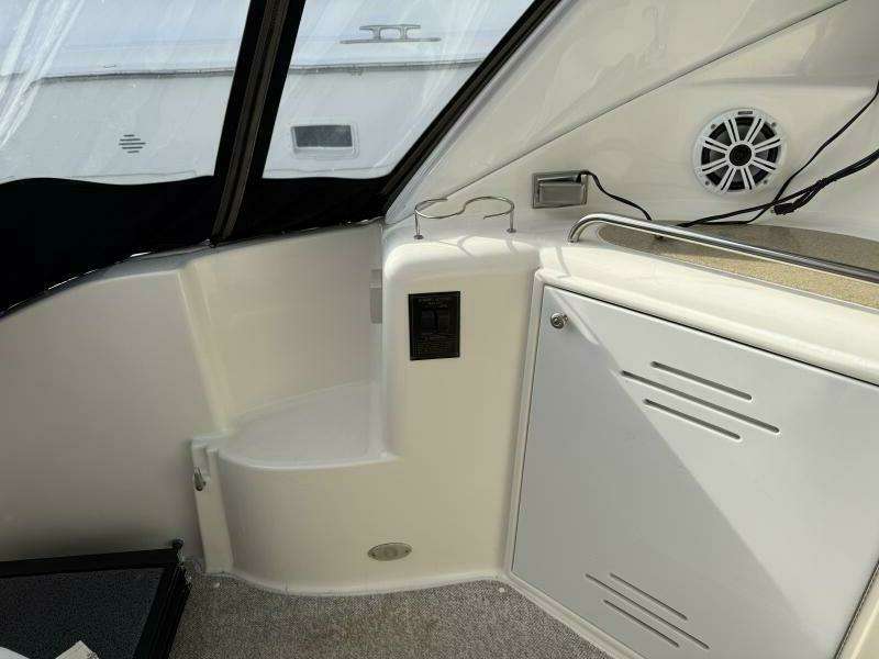 40ft Cruisers Yachts Yacht For Sale