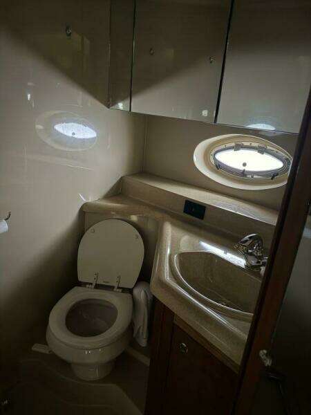 40ft Cruisers Yachts Yacht For Sale