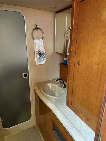 40ft Cruisers Yachts Yacht For Sale