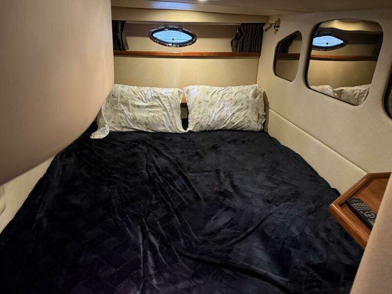 40ft Cruisers Yachts Yacht For Sale