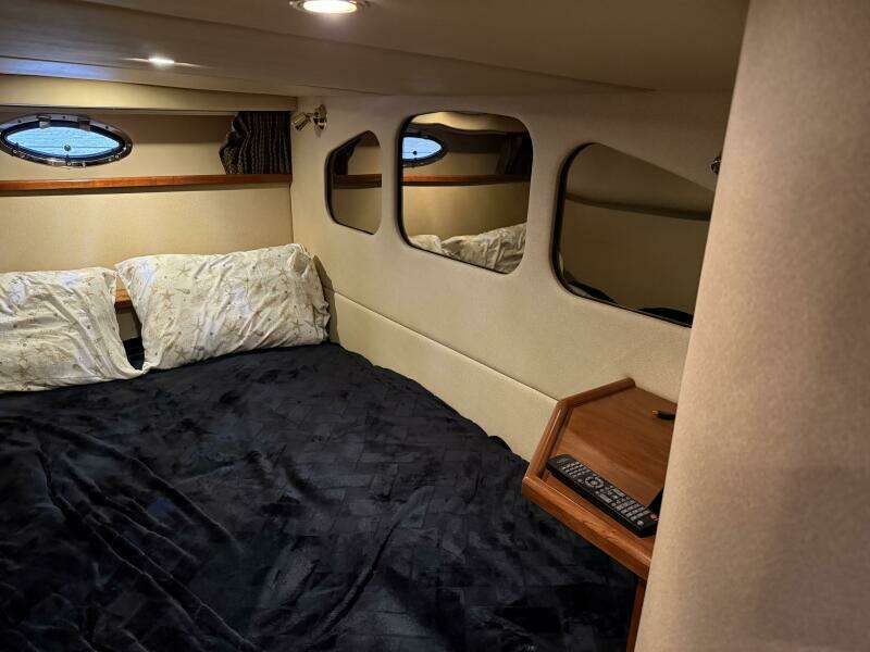40ft Cruisers Yachts Yacht For Sale