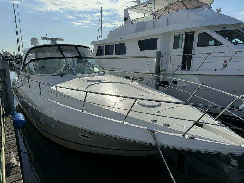 40ft Cruisers Yachts Yacht For Sale