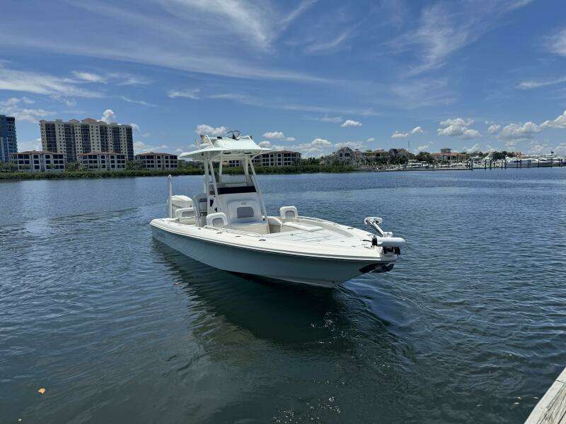 27ft ShearWater Yacht For Sale