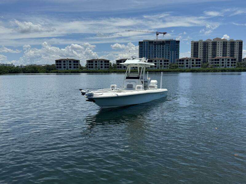 27ft ShearWater Yacht For Sale
