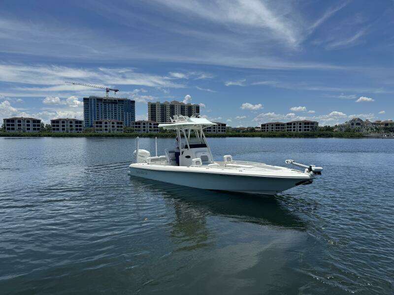 27ft ShearWater Yacht For Sale