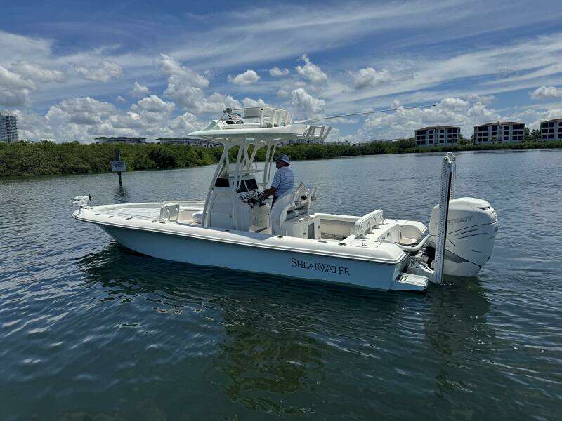 27ft ShearWater Yacht For Sale