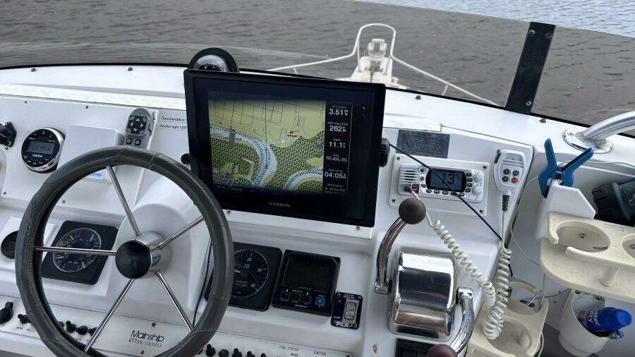 Slow Ya Roll 35ft Mainship Yacht For Sale