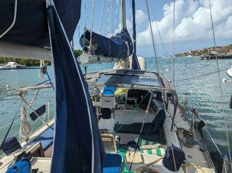 Tohi 41ft Morgan Yacht For Sale