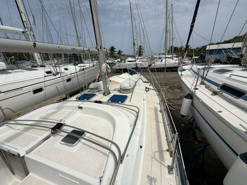 Tohi 41ft Morgan Yacht For Sale