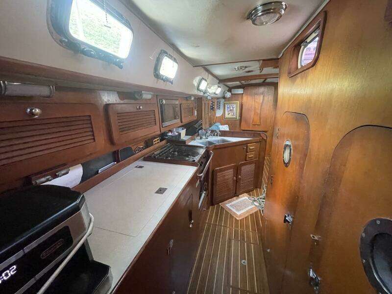 Traveller 47ft Caliber Yacht For Sale