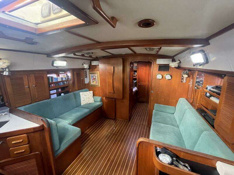 Traveller 47ft Caliber Yacht For Sale