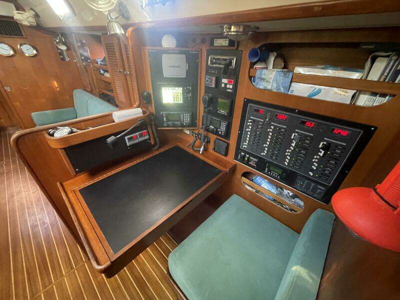 Traveller 47ft Caliber Yacht For Sale