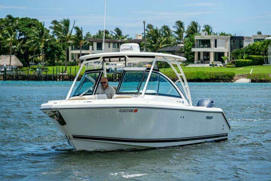 26ft Pursuit Yacht For Sale