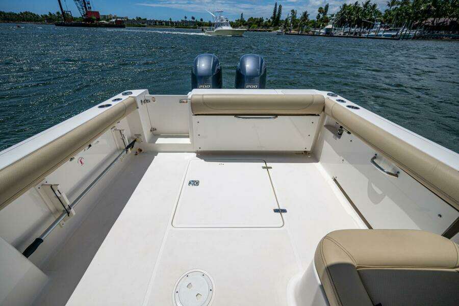 26ft Pursuit Yacht For Sale