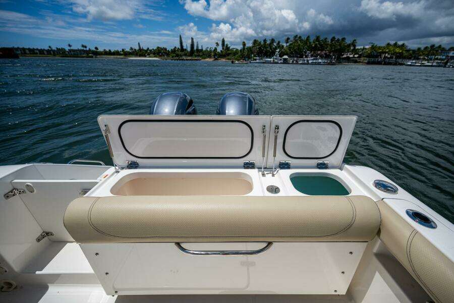 26ft Pursuit Yacht For Sale