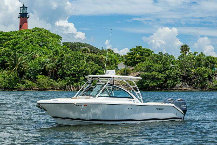 26ft Pursuit Yacht For Sale