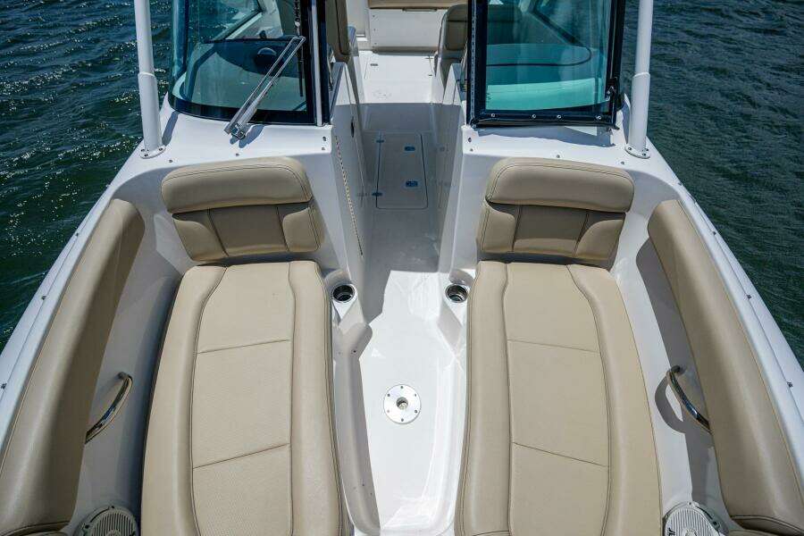 26ft Pursuit Yacht For Sale
