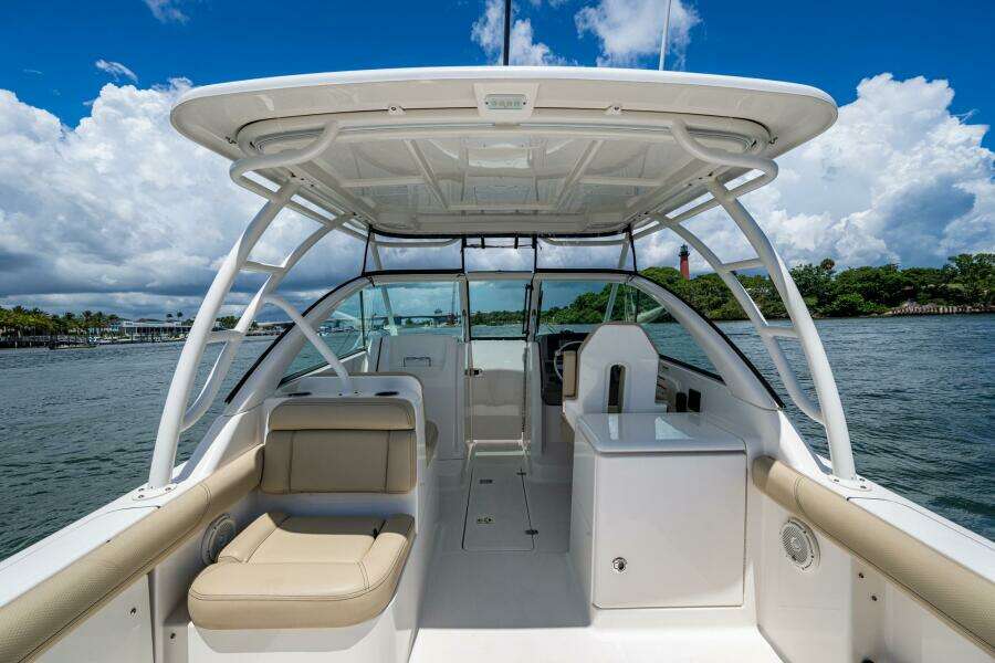 26ft Pursuit Yacht For Sale