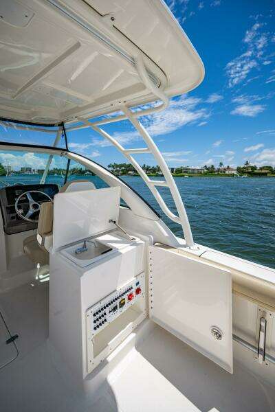 26ft Pursuit Yacht For Sale